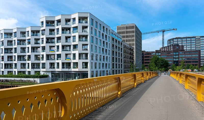 Golda Meir Steg at the Landwehrkanal
