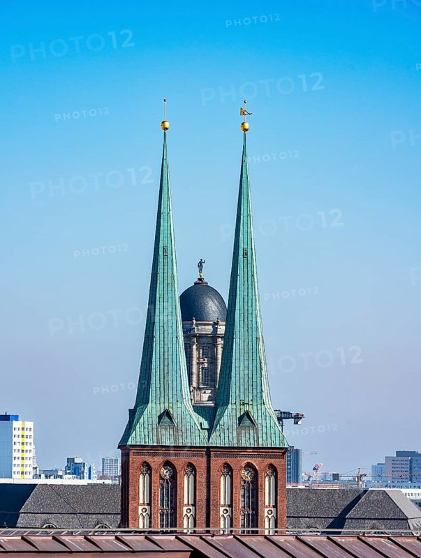 View from the roof terrace of the Stadtschloss to the towers of the Nikolaikirche and the old town house in Klosterstrasse