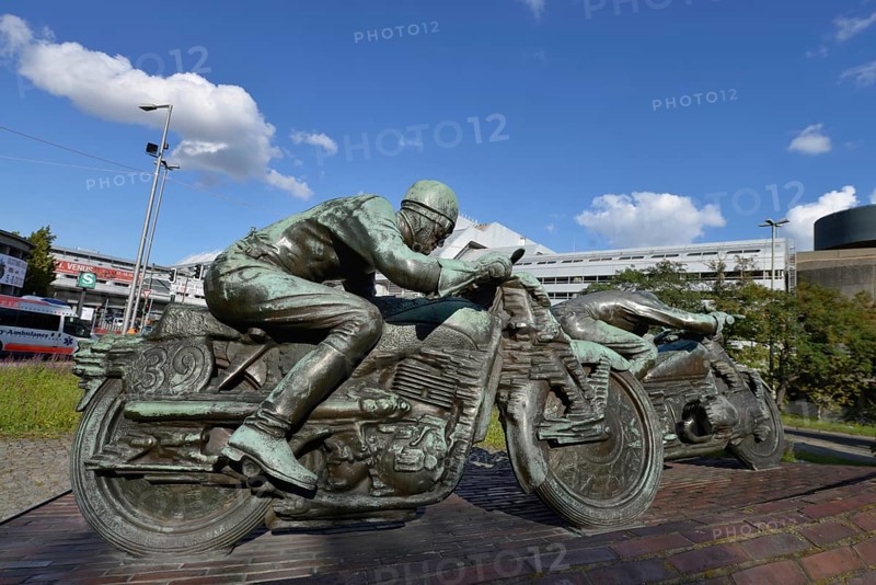 Monument AVUS Nordkurve