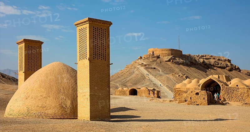 Towers of silence with air-cooled cistern
