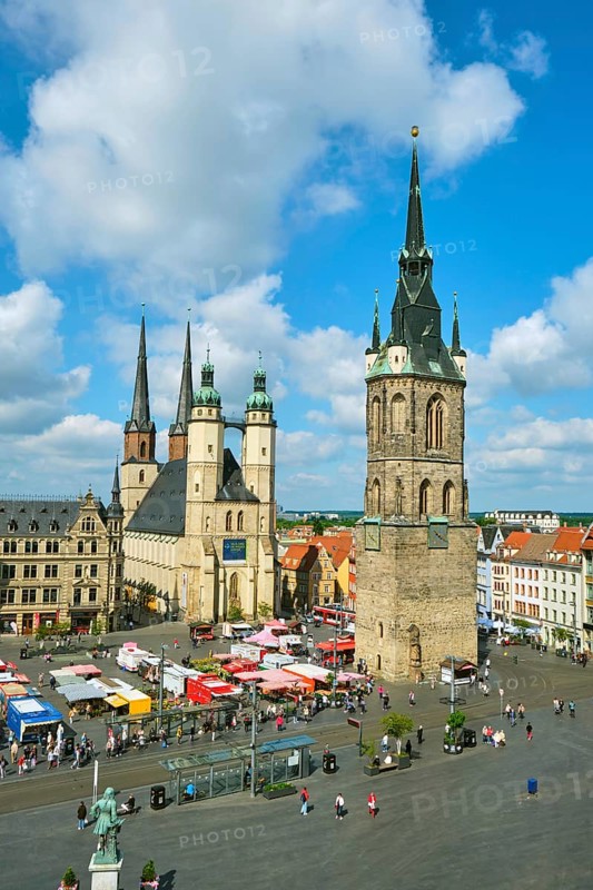 Marktkirche Unser Lieben Frauen and Red Tower