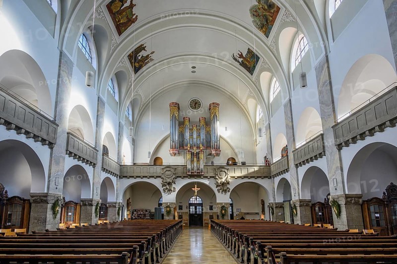 Organ loft