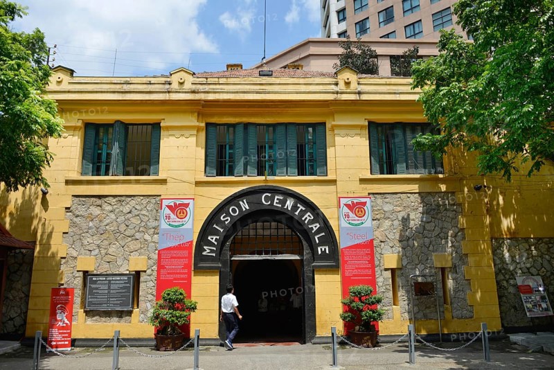 Hoa Lo Prison