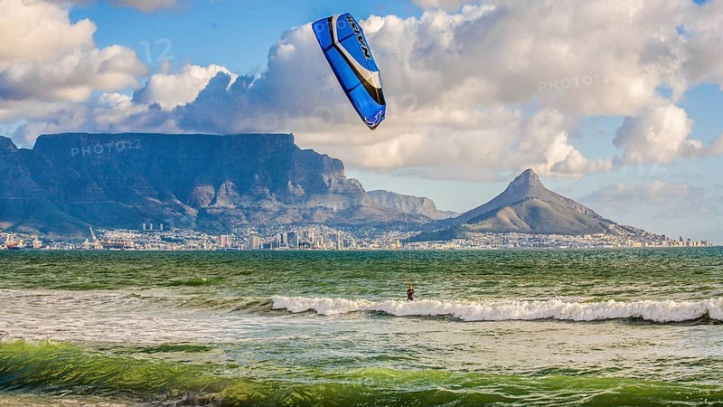 View from Bloubergstrand to the silhouette of Cape Town
