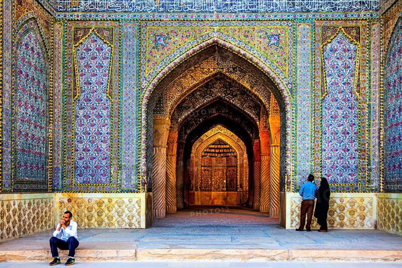 Faience-clad portal