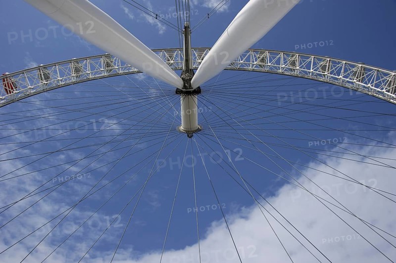 Cantilevered Ferris Wheel in the City