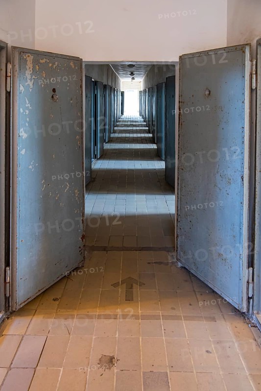 Cell block