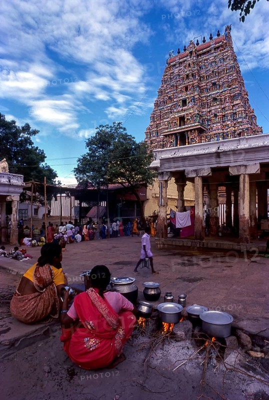 Koodal Azhagar koil Lord Vishnu temple in Alagar kovil