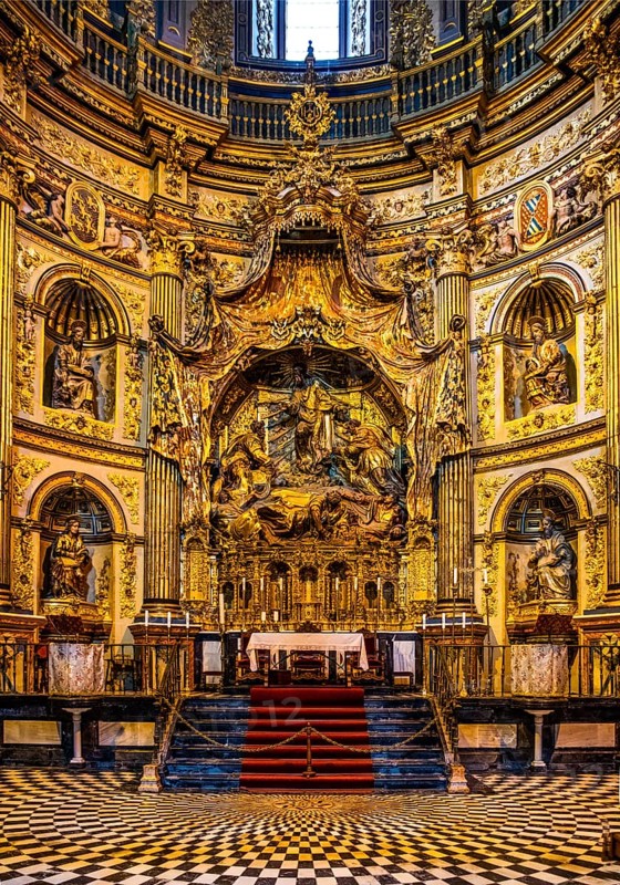 Main altar of San Salvador