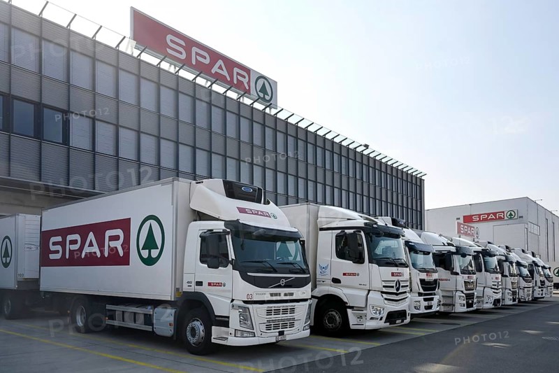 Lastwagen Spar Gruppe