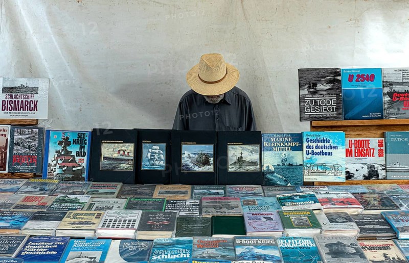 Bookseller at the flea market at the Bode Museum