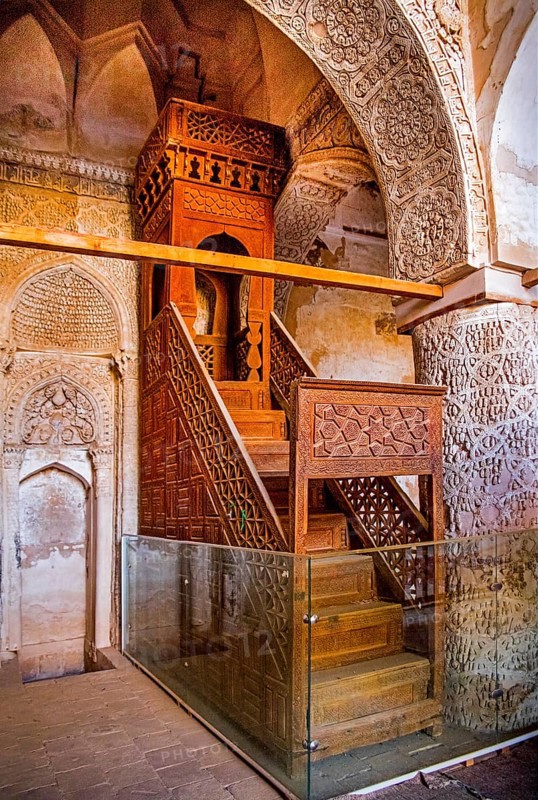 Stucco prayer niche