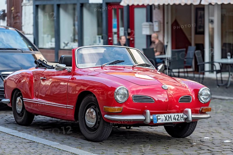 Vintage Volkswagen VW Karmann-Ghia Type 14