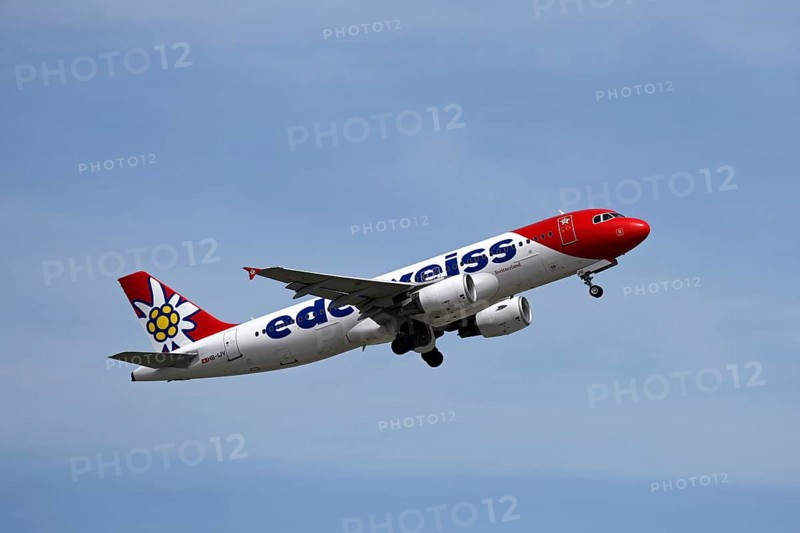Flugzeug Edelweiss Air