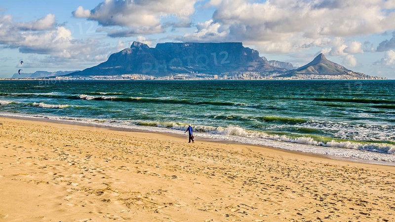 View from Bloubergstrand to the silhouette of Cape Town
