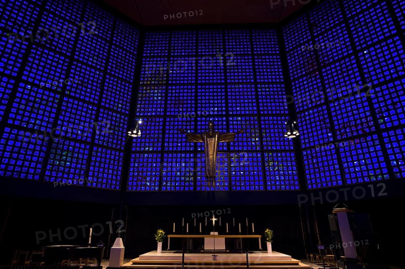Altar room with resurrection Christ by Karl Hemmeter above the altar