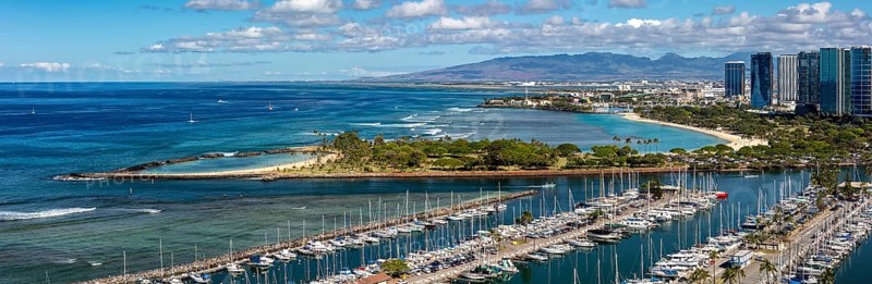 Panoramic view over Ala Moana Beach and Magic Island Lagoon