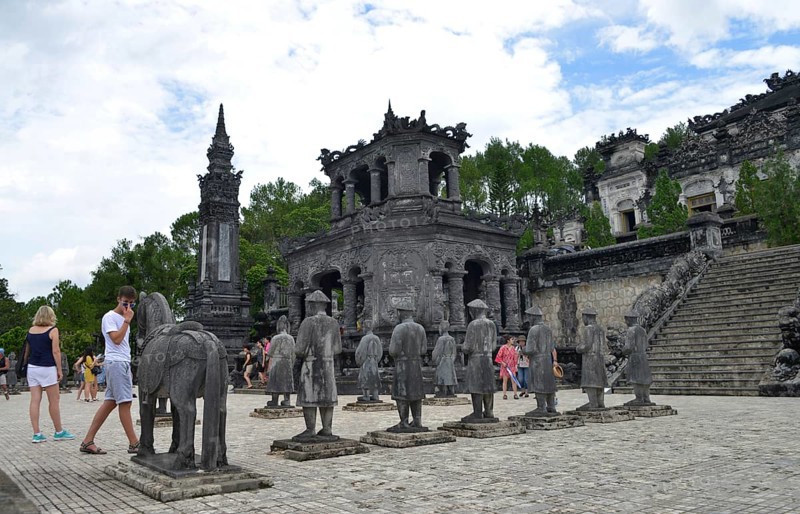 Concrete figures