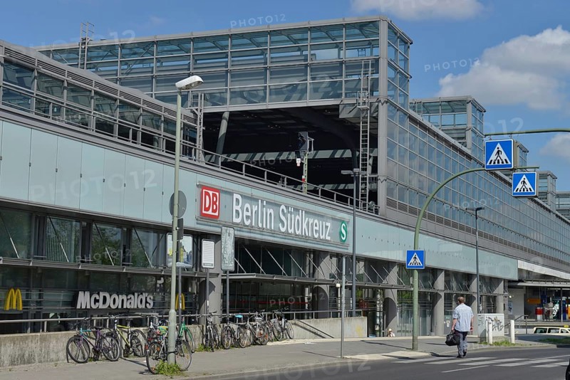 Suedkreuz station