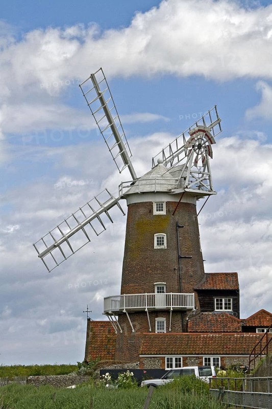 Cley Windmill dates from the early 18th Century and is a well-known landmark on the north Norfolk coast. It commands breathtaking views over the salt marshes to Blakeney Point and the sea