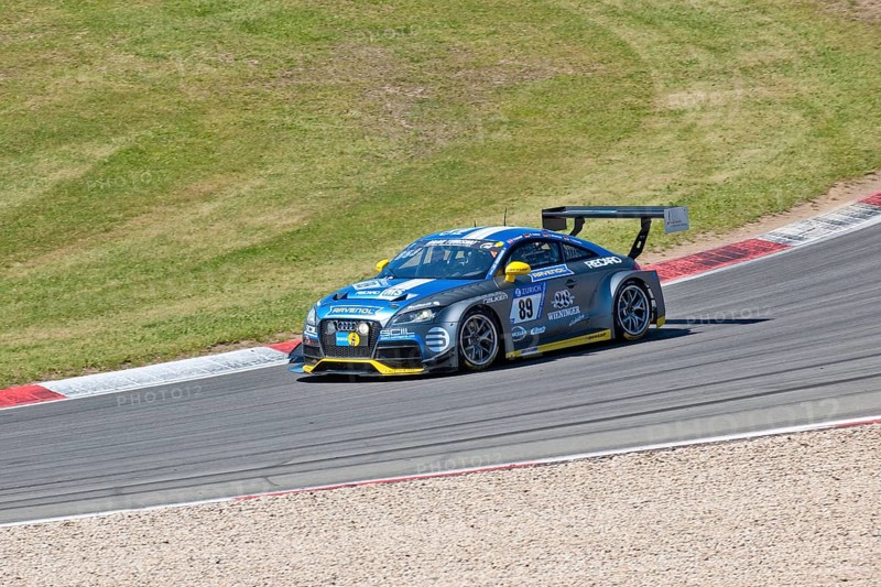 Audi TT RS2