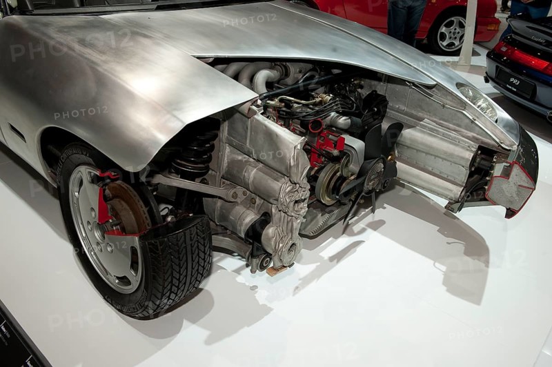 Porsche 928