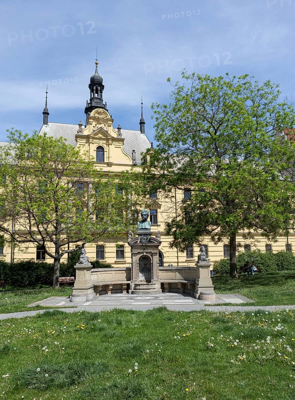Monument to the poet Vitezslav Halek in front of the Magistrate's Court