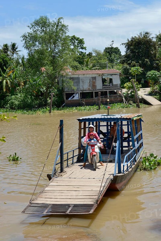 Ferry at Cai Be