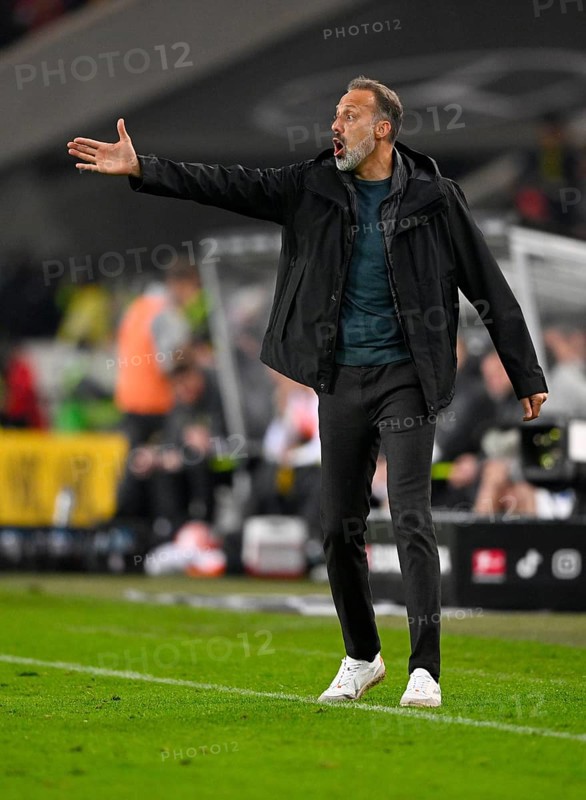 Trainer Coach Pellegrino Matarazzo VfB Stuttgart