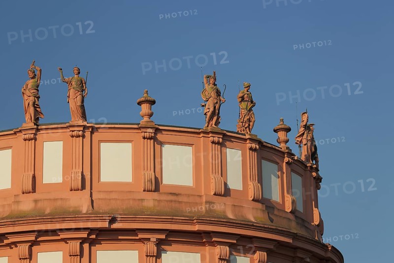 Figures on the roof of the baroque castle in Biebrich