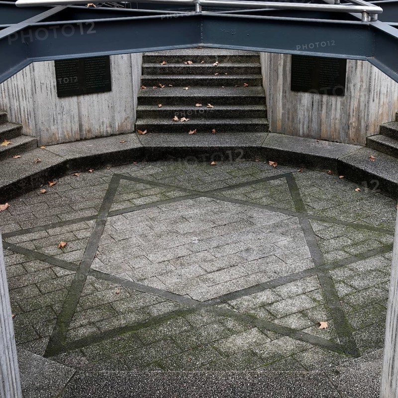 Memorial on the square of the Old Synagogue with the Star of David