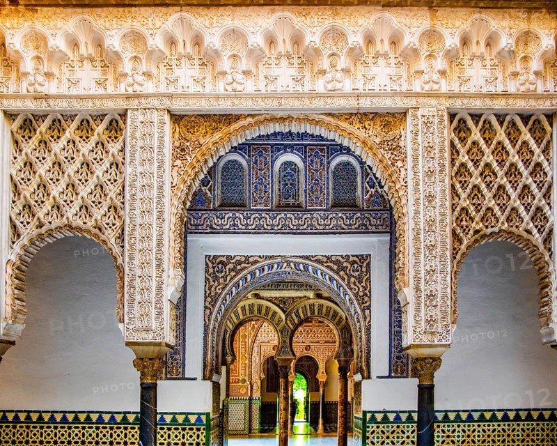Stucco elements in the Alcazar