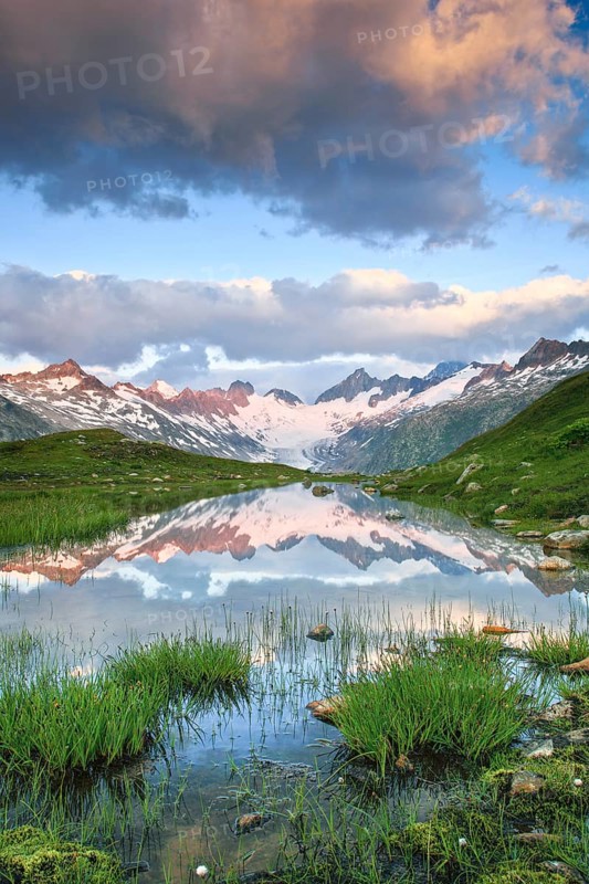 Schweizer Alpen im Sommer