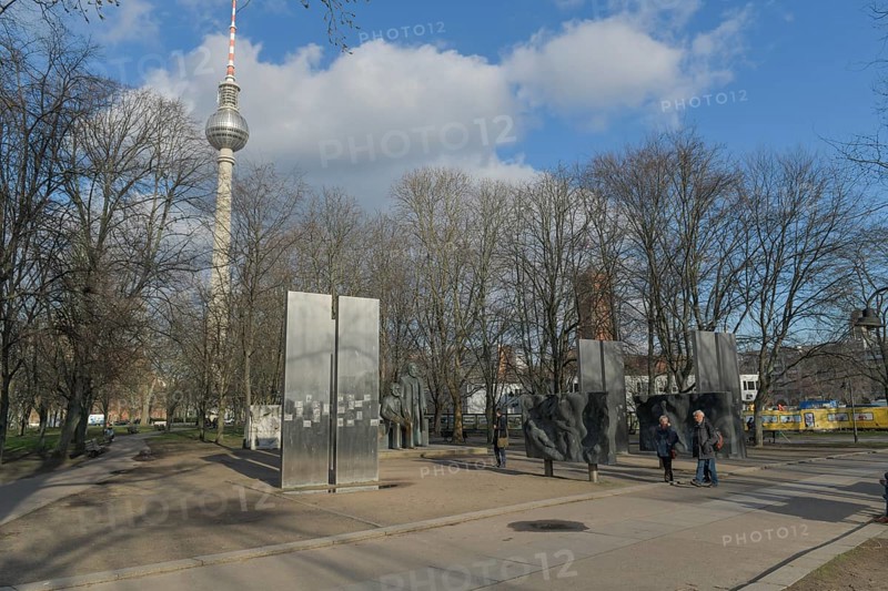 Marx-Engels Monument