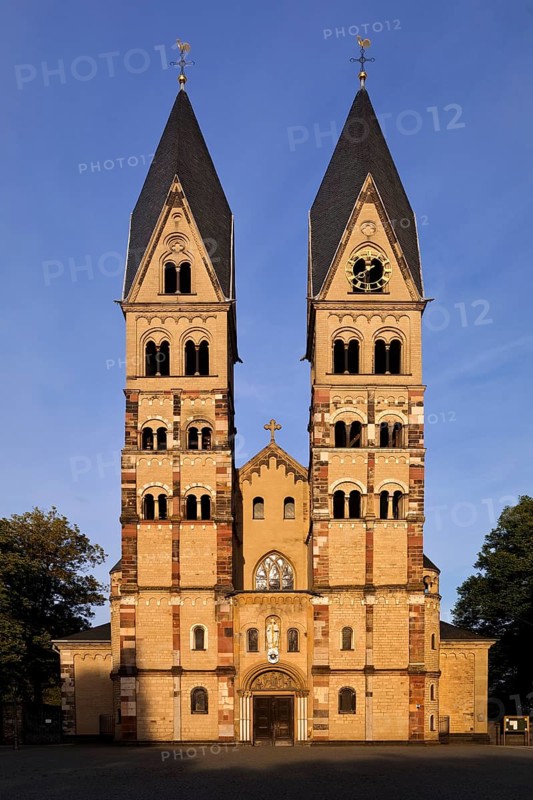 West facade of the Basilica St. Kastor