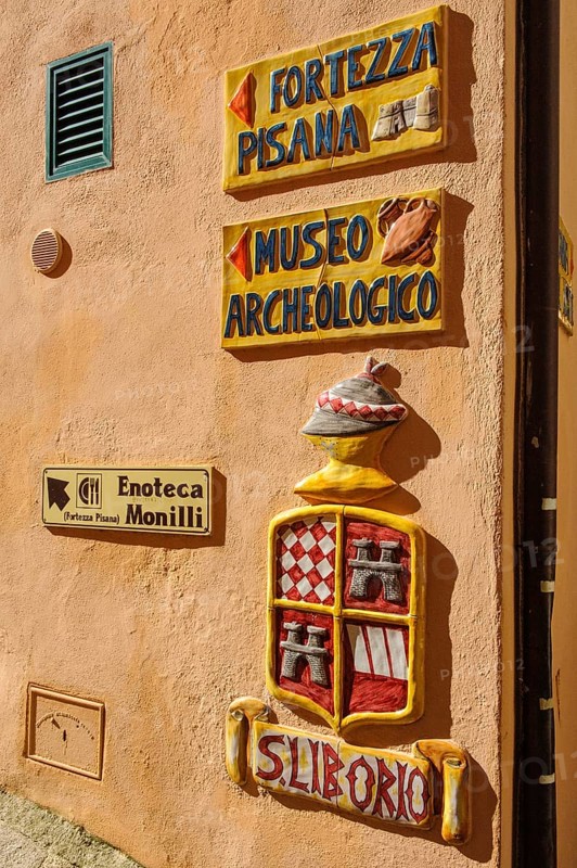 Handcrafted tourist information panels from Fortezza Pisana Museo Archeologico San Liborio