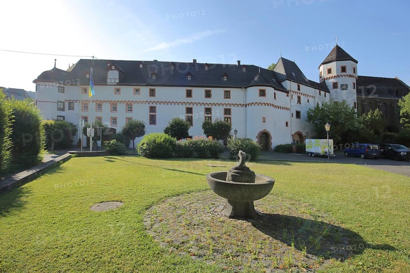 Oberburg Castle von der Leyen built 1500 in Gondorf