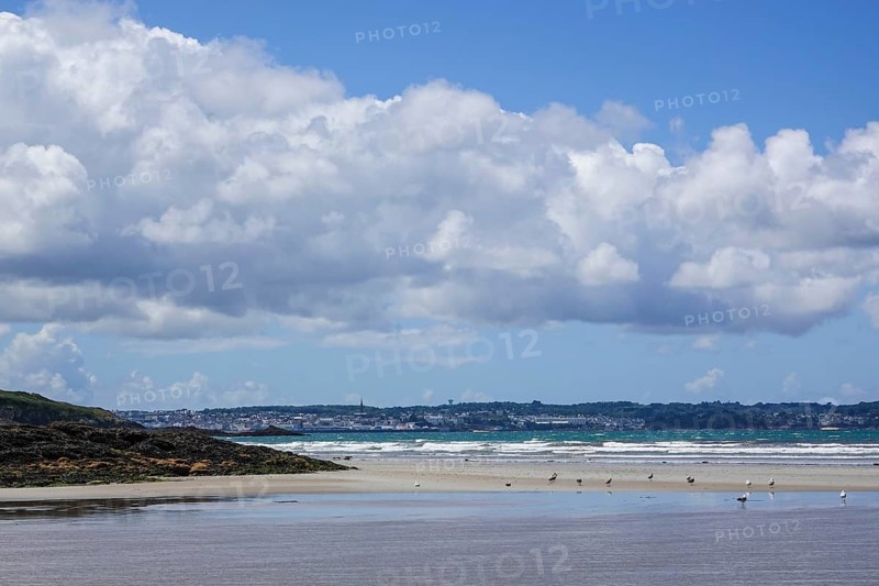 Sandy beach beach Sainte-Anne-la-Palud at low tide