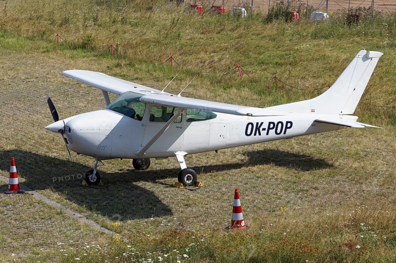 Cessna 182 Q Skyline