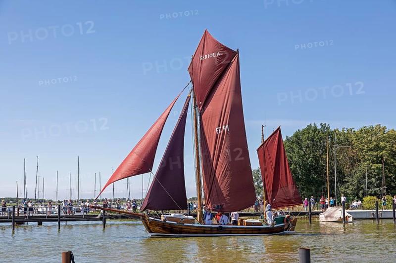 Zeesboot in the harbour