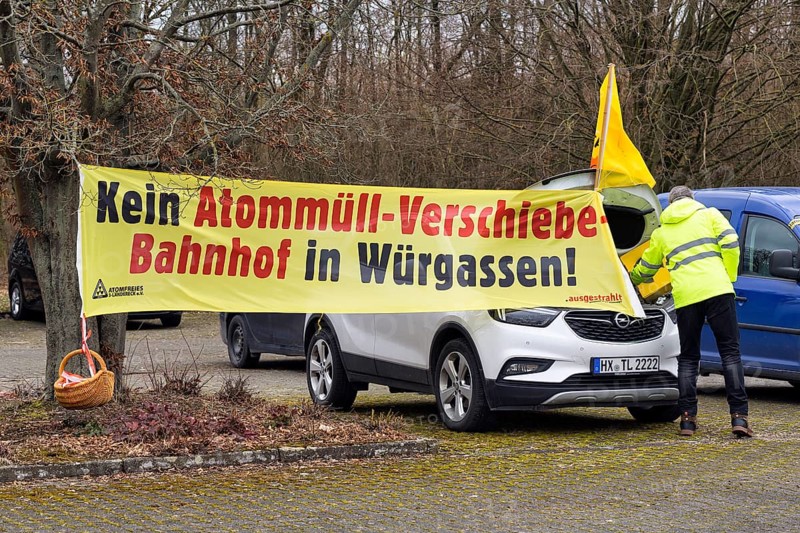 Banner against transport of nuclear waste