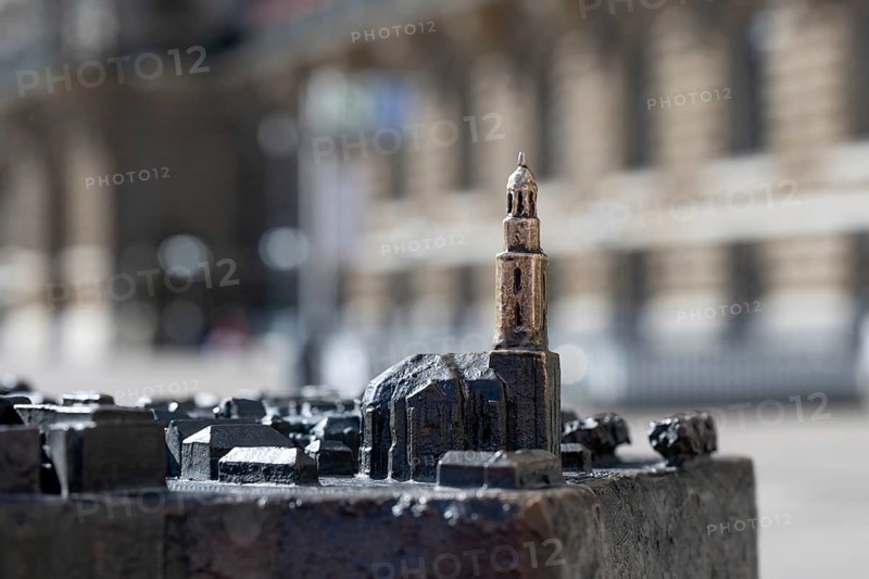 City relief Hamburg on the Hamburg town hall market