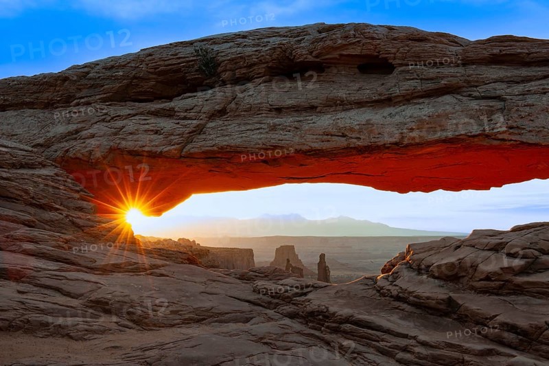 Mesa Arch at sunrise