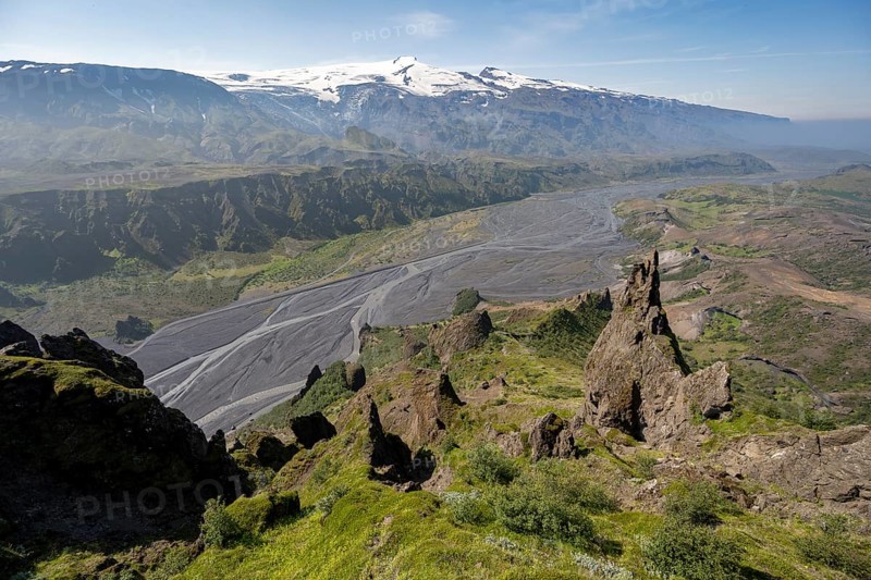 Rock formations at Valahnukur peak