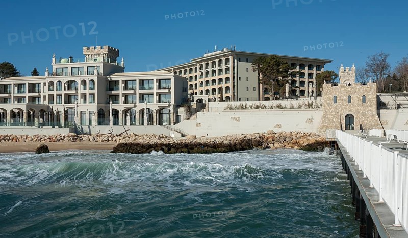 Hotels Villa Chinka and Astor garden