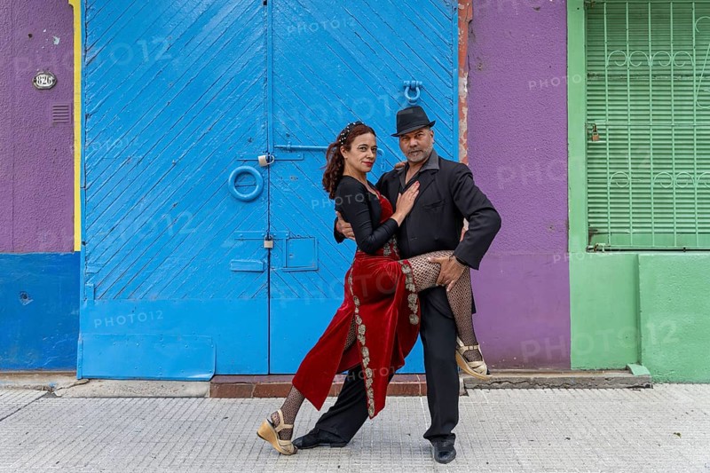 Tango dancers