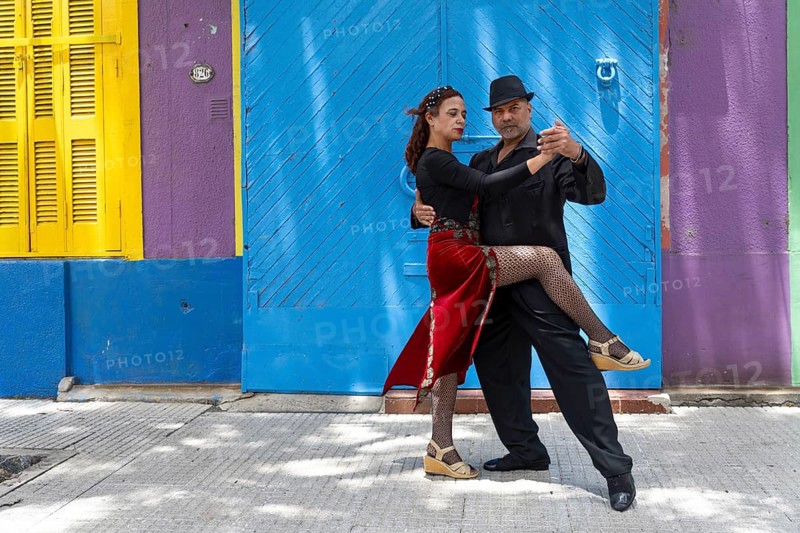 Tango dancers