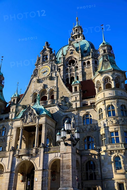 Entrance facade on Trammplatz