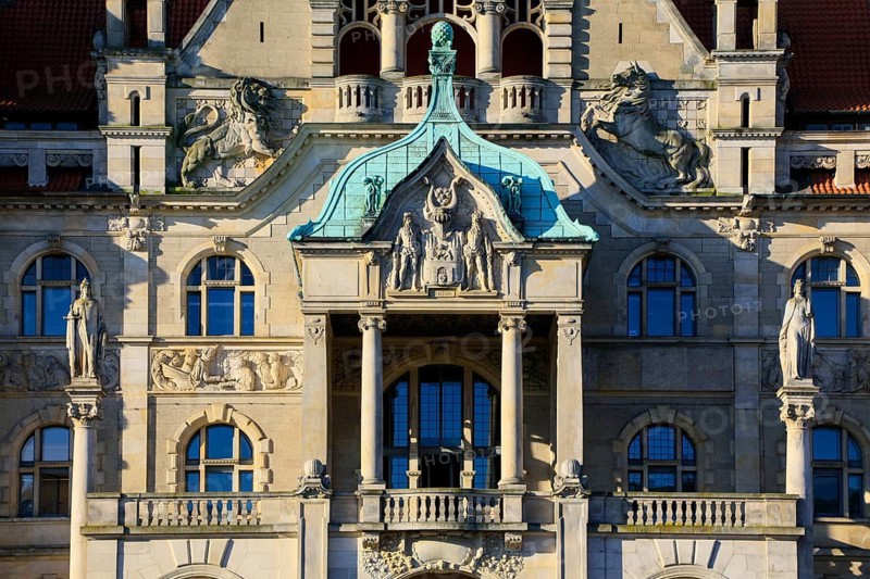 Entrance facade on Trammplatz