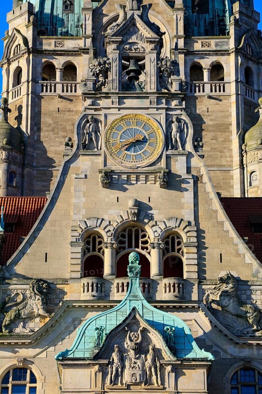Entrance facade on Trammplatz